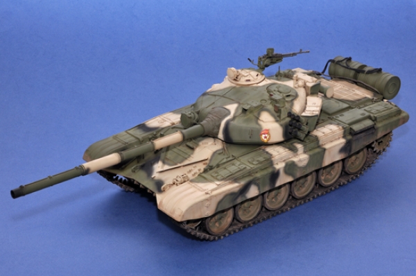 Panzer Bausatz T-72B MBT im Maßstab 1:16 von Trumpeter