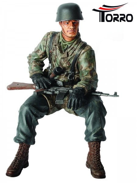 "Obergefreiter Helmut Rossel 1/16 Figur